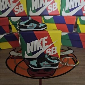 Nike SB pair of mini sneakers Keychain - Black and Blue